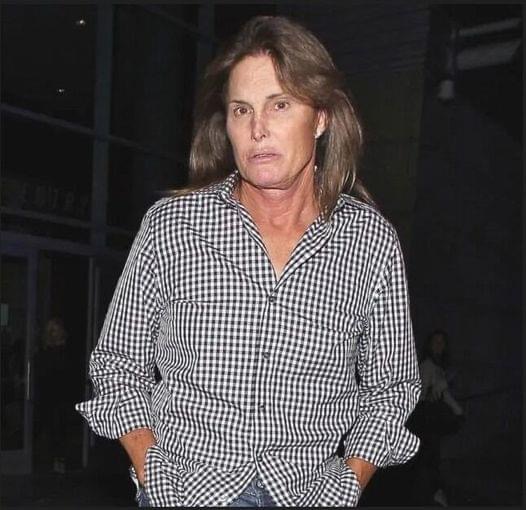 Caitlyn Jenner Opens Up About Her Relationship with the Kardashian-Jenner Family Continue Reading Below first comment👇👇