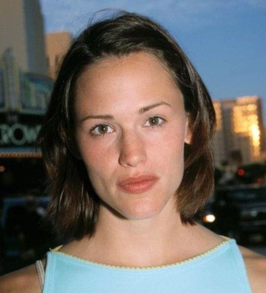 Why Jennifer Garner’s Lookalike Daughter Violet Values Her Privacy