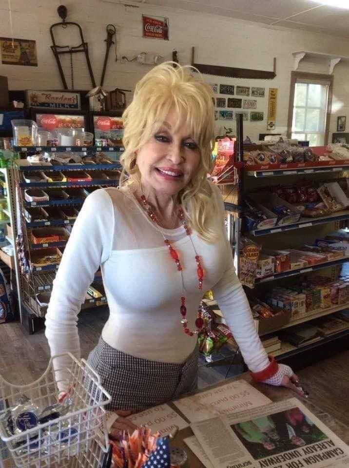 Dolly Parton Tough Health Battles