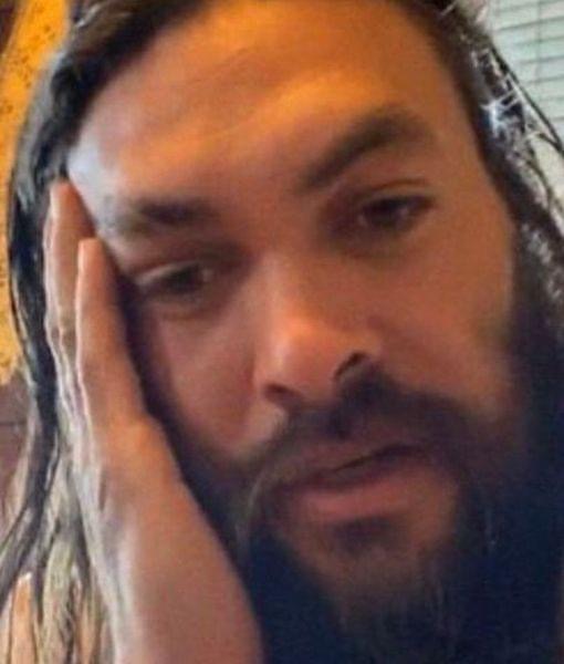 Just weeks after his challenging divorce, 44-year-old Jason Momoa is reportedly “pleading” for a date with a famous star.